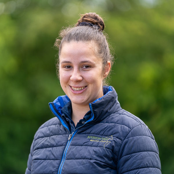 Emily Falle - Bourton Vale Equine Clinic - Portraits (Web) 2026.06