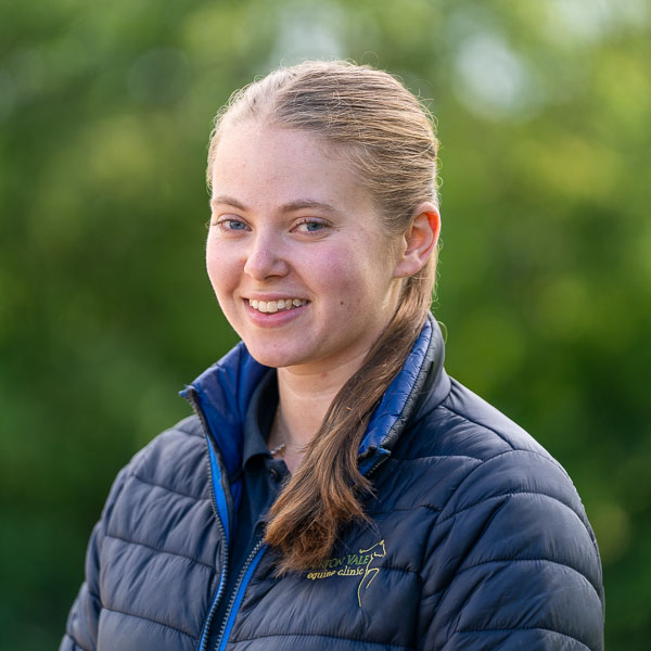 Rosie Cox - Bourton Vale Equine Clinic - Portraits (Web) 2026.06