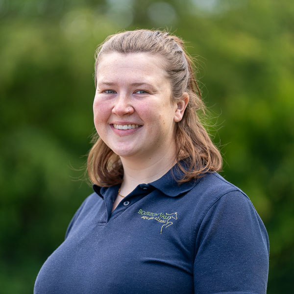 Vicki Nuttall - Bourton Vale Equine Clinic - Portraits (Web) 2026.06